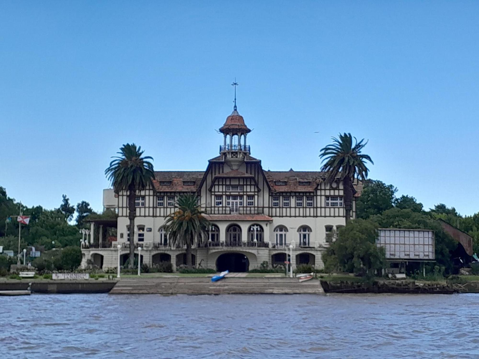 Paseo Victorica - Vista Al Rio Tigre