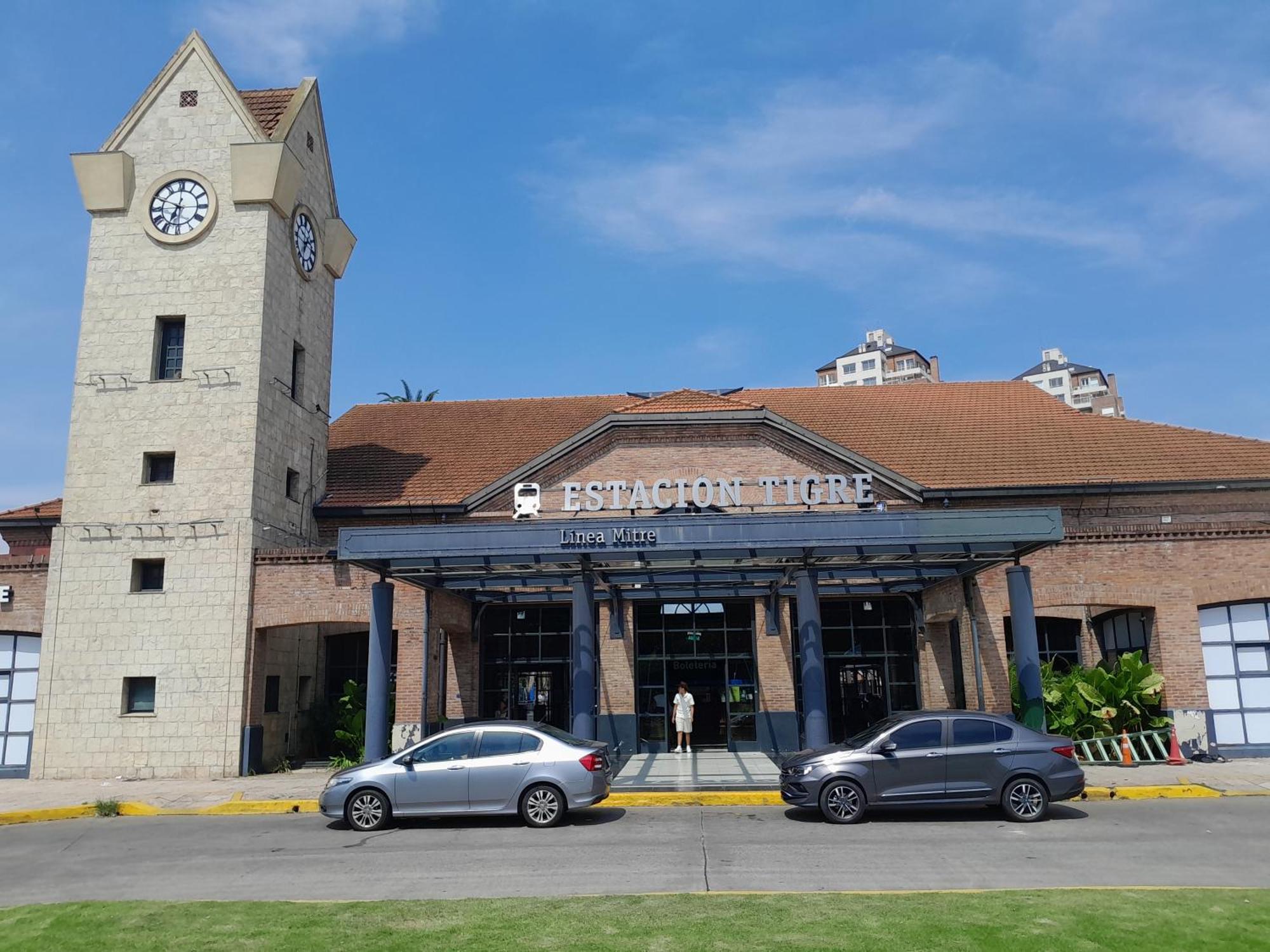 Paseo Victorica - Vista Al Rio